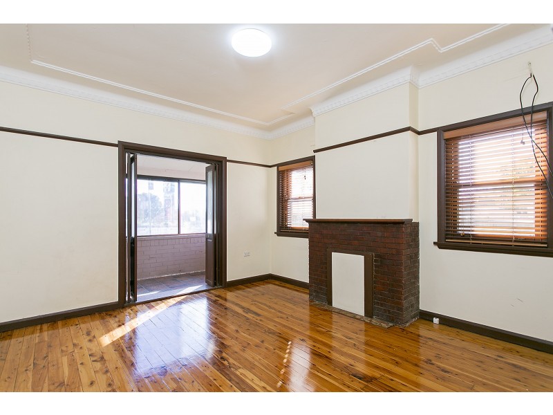 74 Canarys Road, Roselands NSW 2196