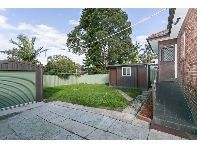 74 Canarys Road, Roselands NSW 2196