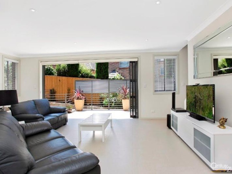 11/6 Shinfield Avenue, St Ives NSW 2075