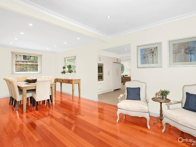 24 Woodbury Road, St Ives NSW 2075