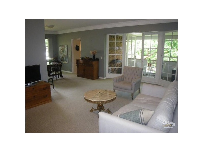 3/2 Cherry St, Warrawee NSW 2074