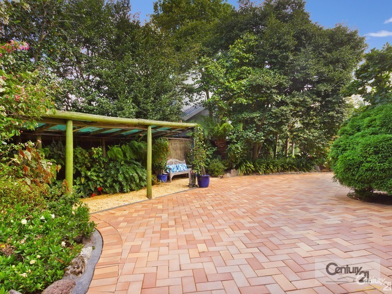 8 Ayres Road, St Ives NSW 2075