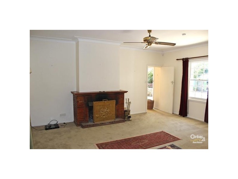 27 Carmen Street, St Ives NSW 2075