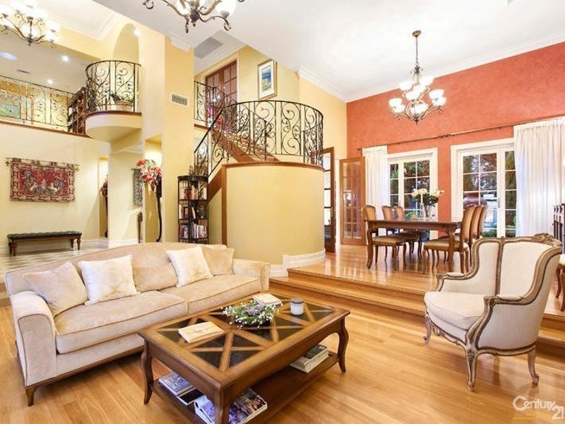 17 Collins Road, St Ives NSW 2075