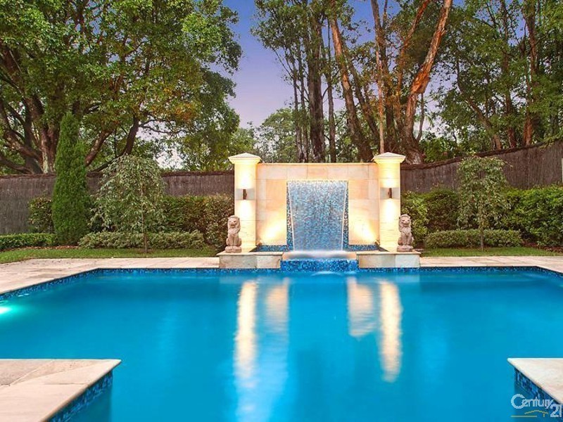 17 Collins Road, St Ives NSW 2075