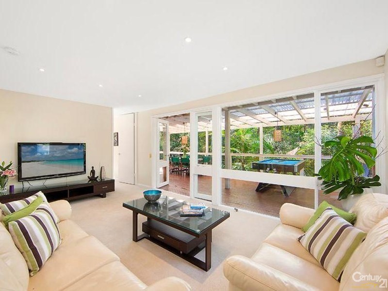 8 Edgewood Place, St Ives NSW 2075