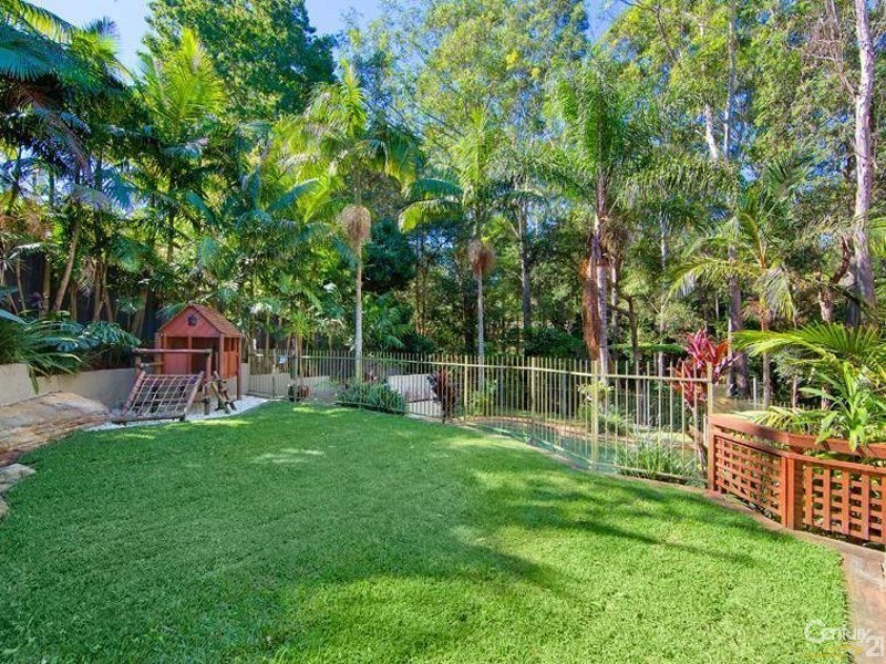 8 Edgewood Place, St Ives NSW 2075