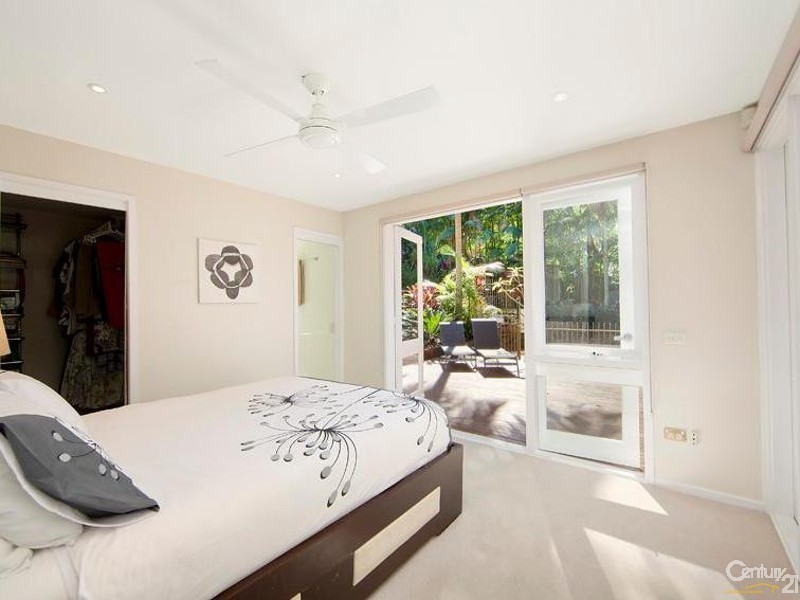 8 Edgewood Place, St Ives NSW 2075