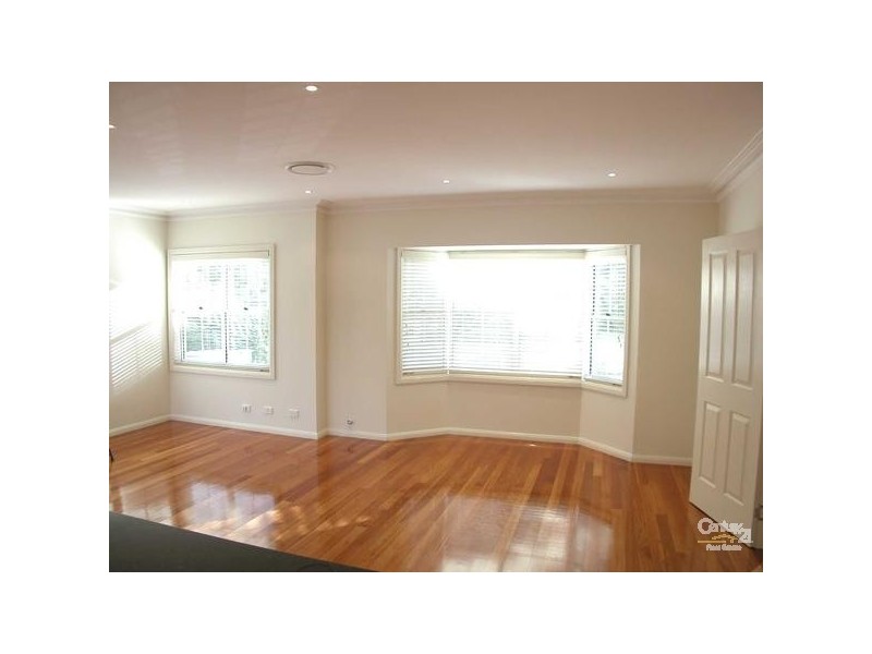 8 Biara Place, Turramurra NSW 2074