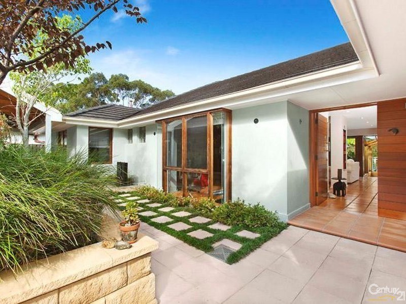9 Hunter Ave, St Ives NSW 2075