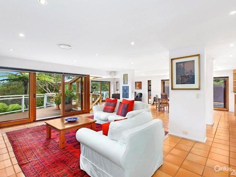 9 Hunter Ave, St Ives NSW 2075