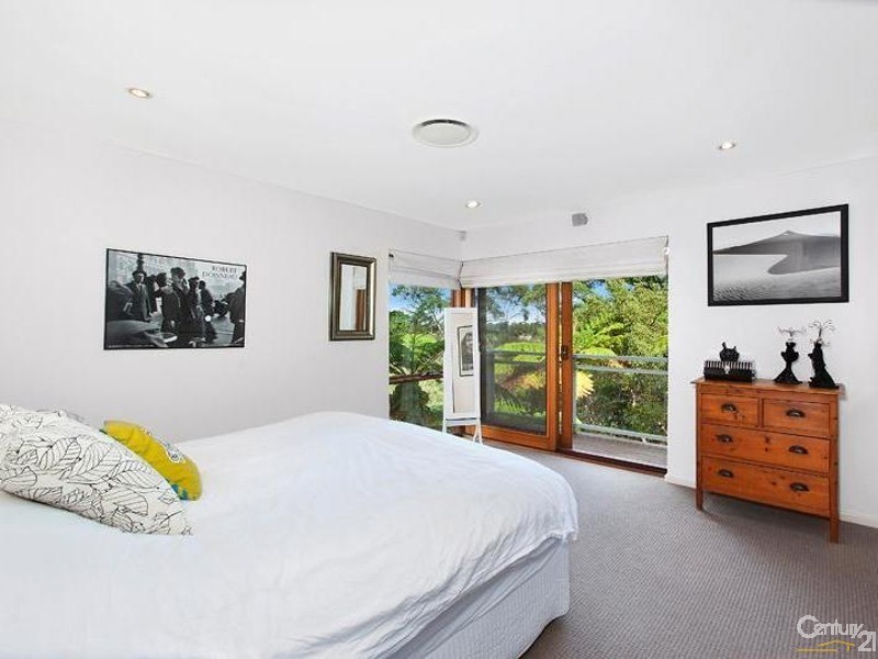 9 Hunter Ave, St Ives NSW 2075