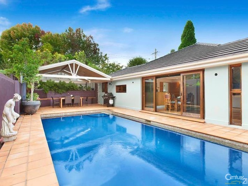 9 Hunter Ave, St Ives NSW 2075