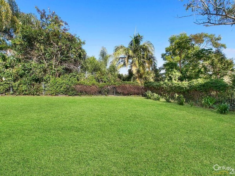 15 Paul Ave, St Ives NSW 2075