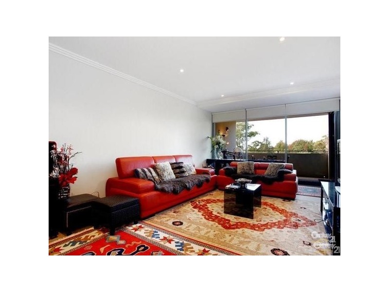 D303/2A Eulbertie Ave, Warrawee NSW 2074
