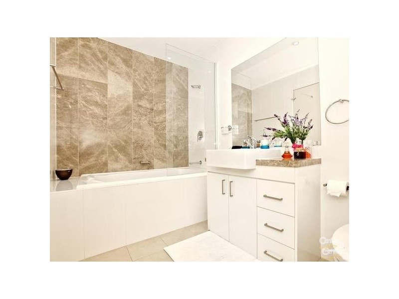 D303/2A Eulbertie Ave, Warrawee NSW 2074
