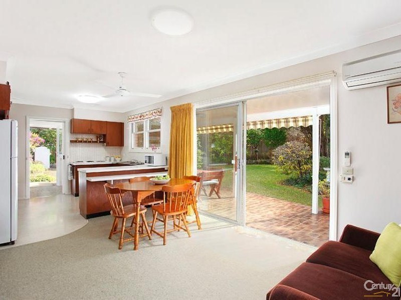 12 Moorhouse Avenue, St Ives NSW 2075