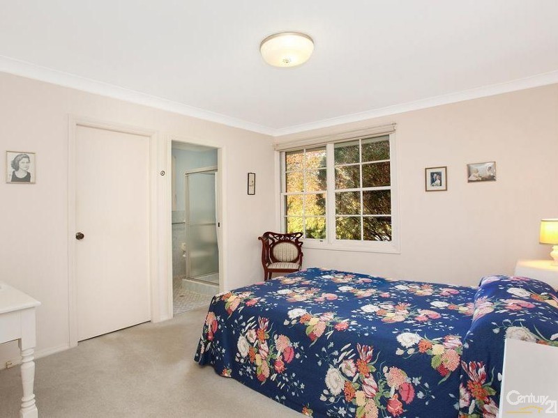 12 Moorhouse Avenue, St Ives NSW 2075
