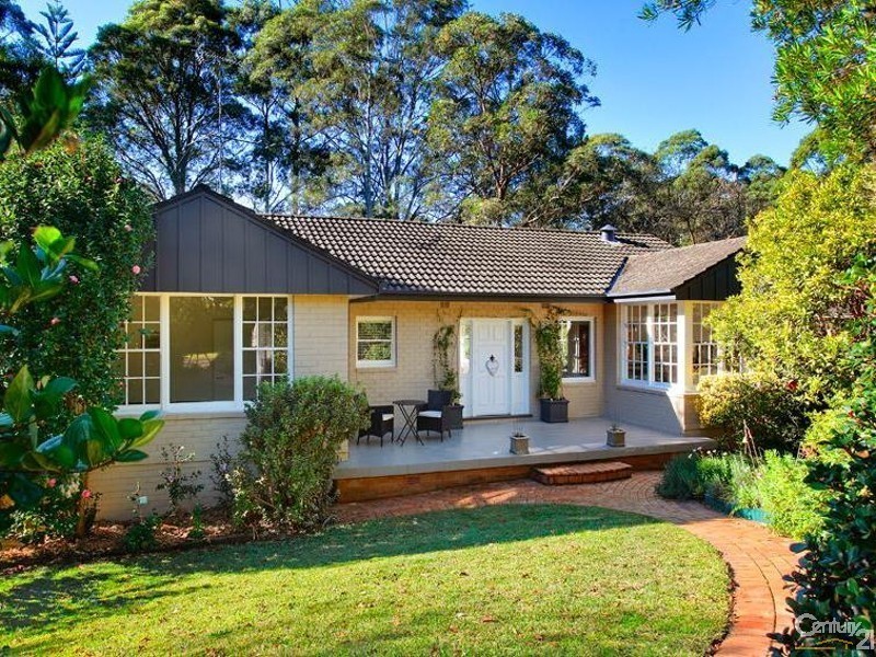 10 Dorset Drive, St Ives NSW 2075