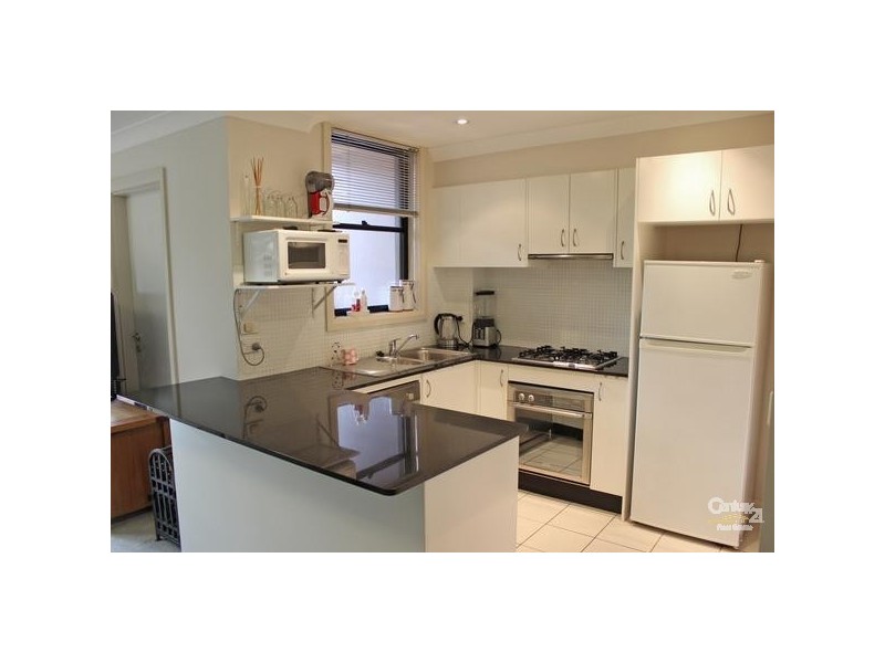 2/4 Carden Avenue, Wahroonga NSW 2076