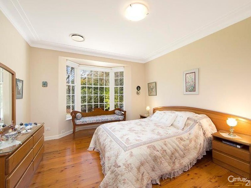 14 Garrick Road, St Ives NSW 2075