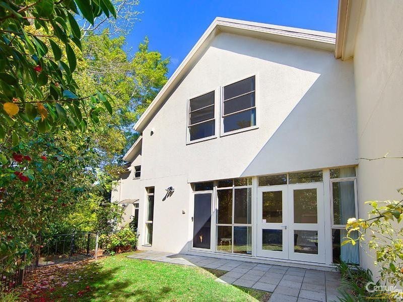 3/2 Lynbara Avenue, St Ives NSW 2075