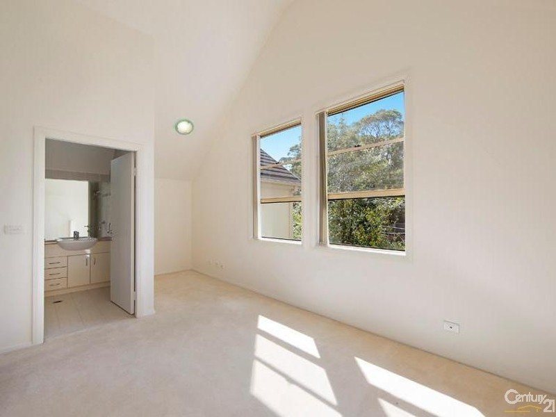 3/2 Lynbara Avenue, St Ives NSW 2075