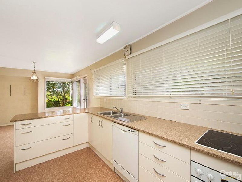 10 Hunter Avenue, St Ives NSW 2075