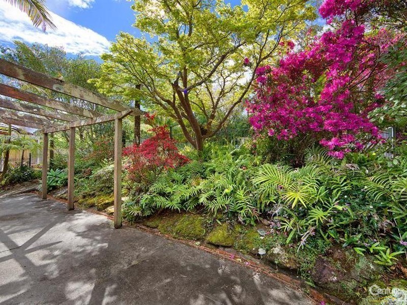 10 Hunter Avenue, St Ives NSW 2075