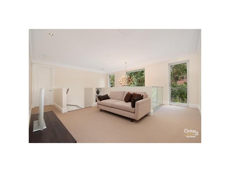 23 Marlborough Place, St Ives NSW 2075