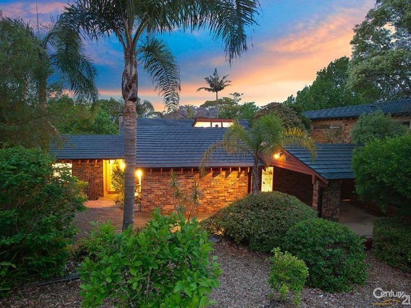 11 Athena Avenue, St Ives NSW 2075