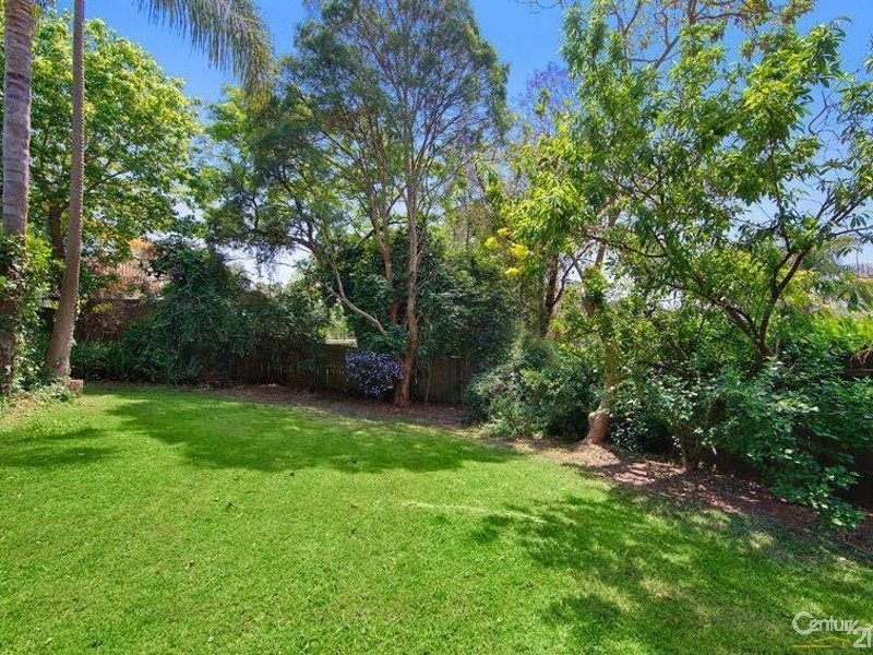 11 Athena Avenue, St Ives NSW 2075