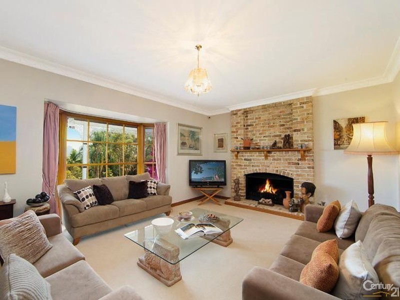 4 Hawley Close, St Ives NSW 2075