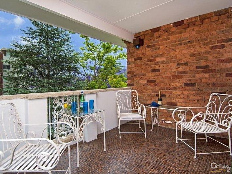 4/2 Cherry Street, Turramurra NSW 2074