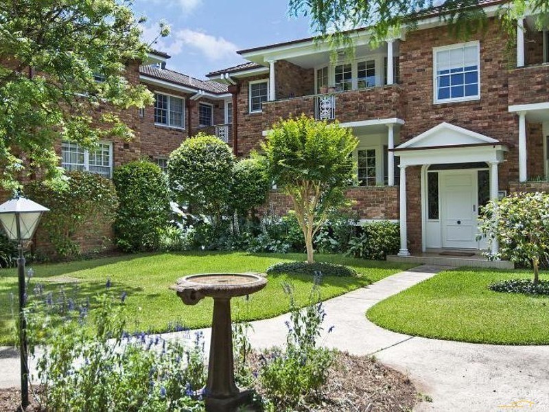 4/2 Cherry Street, Turramurra NSW 2074