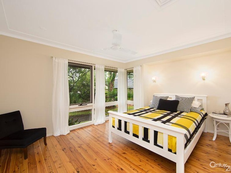 10 Darling Street, St Ives NSW 2075