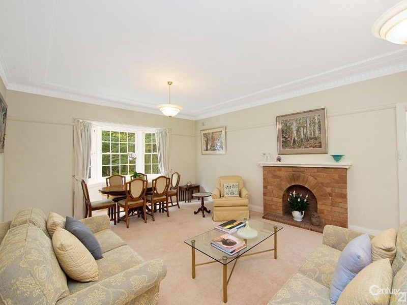 17 Knowlman Avenue, Pymble NSW 2073