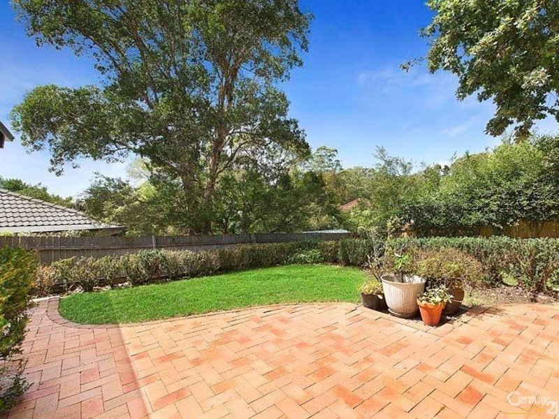 9A Shinfield Avenue, St Ives NSW 2075