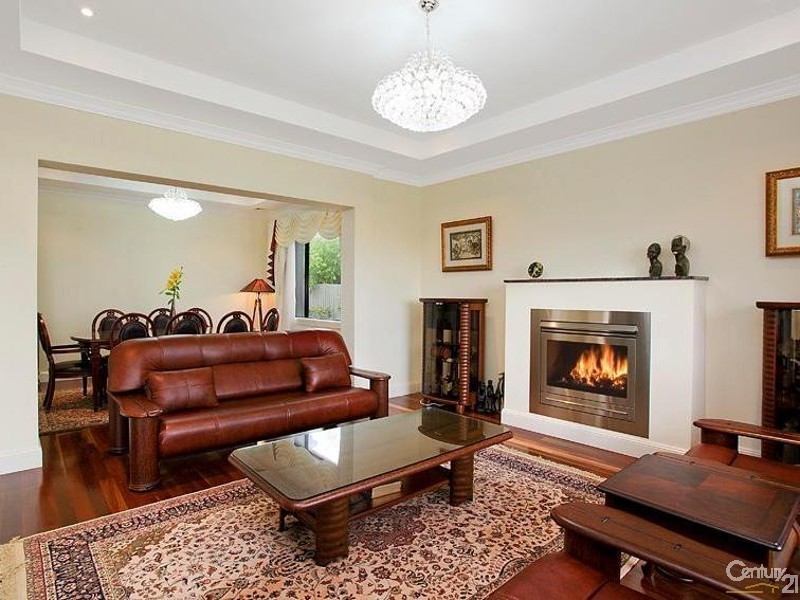 30 Hunter Avenue, St Ives NSW 2075