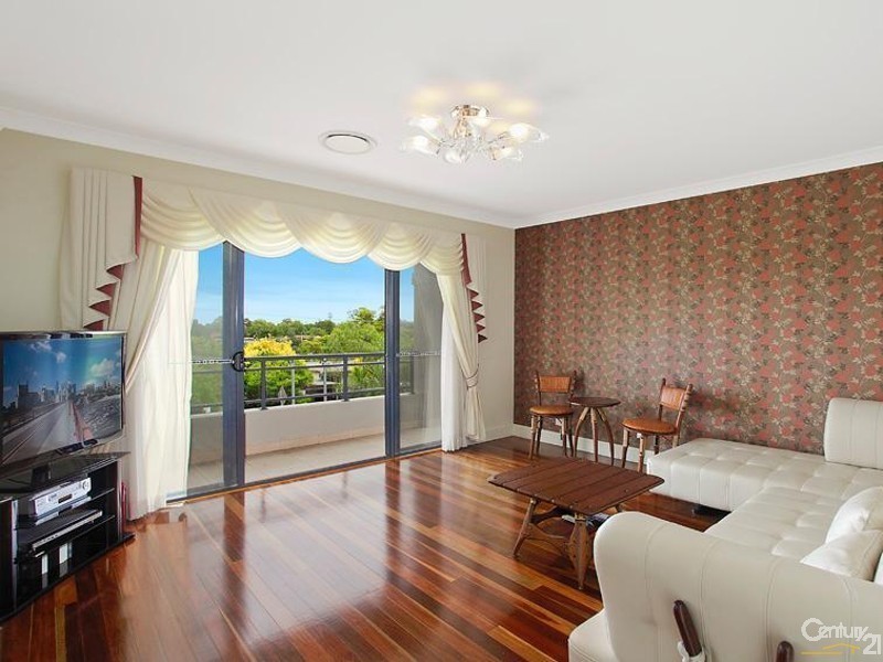 30 Hunter Avenue, St Ives NSW 2075