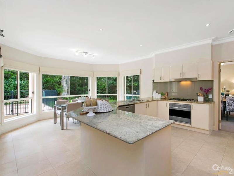 9 Hume Avenue, St Ives NSW 2075