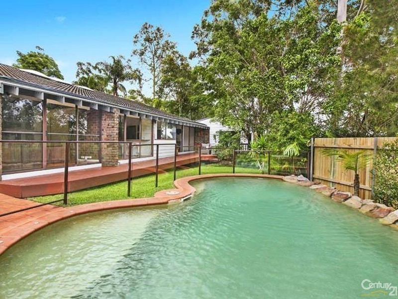 6 Gould Ave, St Ives NSW 2075