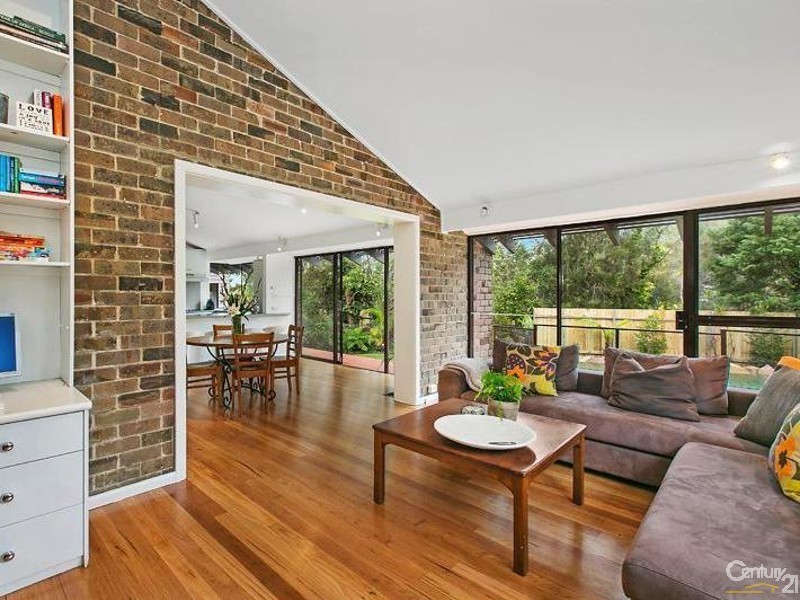 6 Gould Ave, St Ives NSW 2075