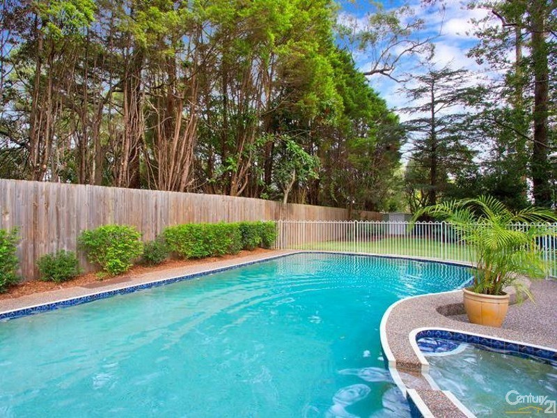 12 Newhaven Place, St Ives NSW 2075