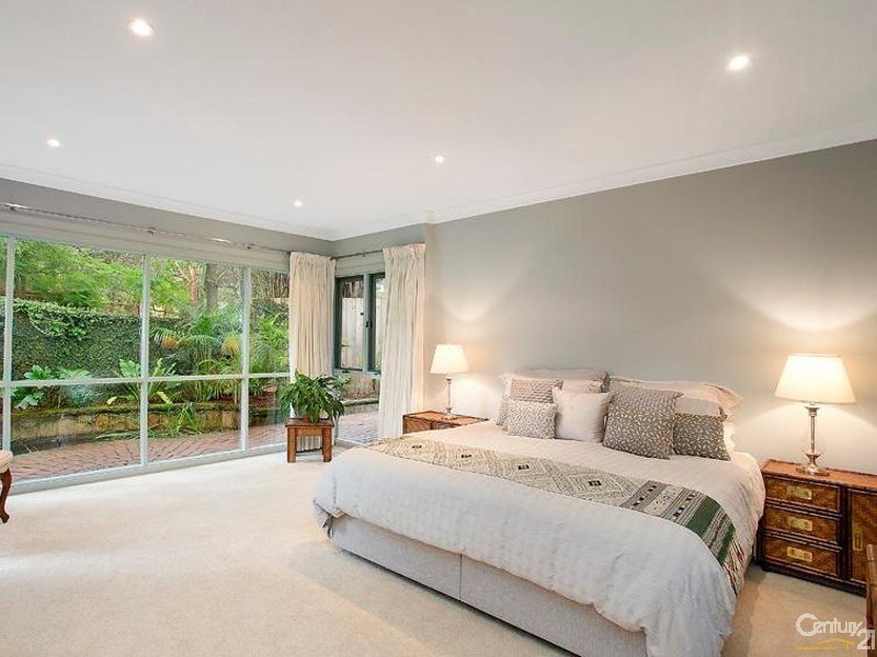 12 Newhaven Place, St Ives NSW 2075