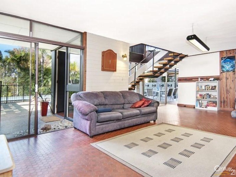 71 Burraneer Avenue, St Ives NSW 2075