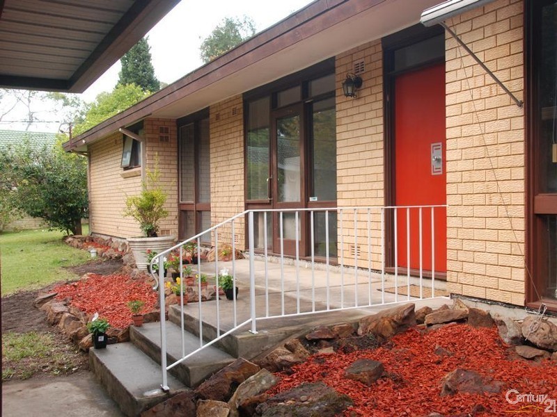 2 Gould Avenue, St Ives NSW 2075