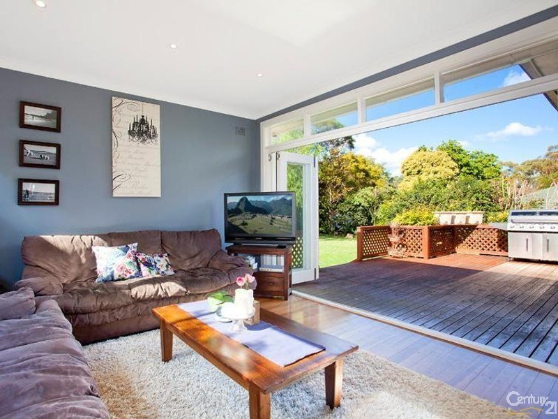 6 Tobruk Avenue, St Ives NSW 2075