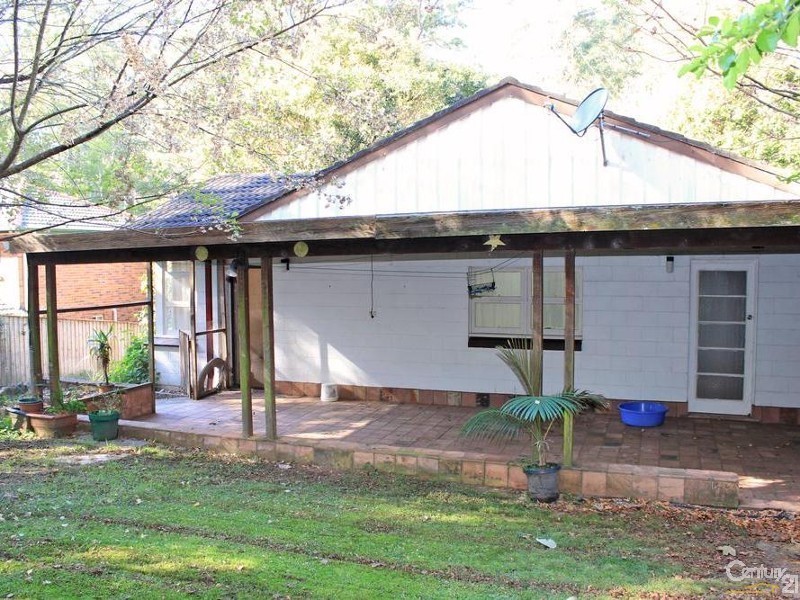 18 Wambool Street, Turramurra NSW 2074