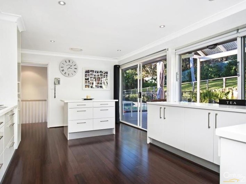 6 Lee Place, St Ives NSW 2075